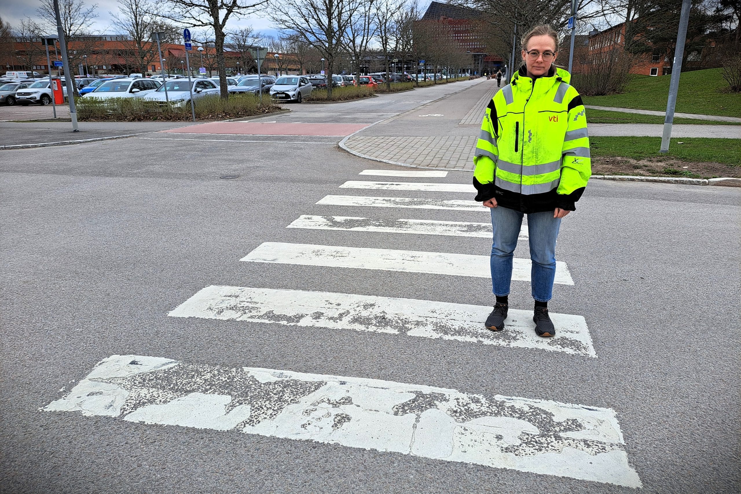 Mikroplaster som skapats av slitaget från vägmarkeringar.