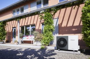 INSTALLATION OCH SERVICE AV VARMVATTENBEREDARE OCH VATTENPUMPAR