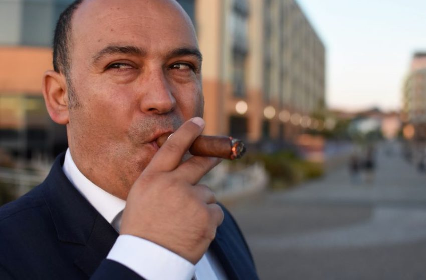 السويد: أرباب عمل مهاجرون.. لكنهم فاسدون فاسقون!