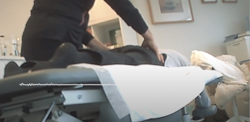  فيديو مسرب من عيادة: تدليك منطقة حساسة بدلاً من علاج الأسنان