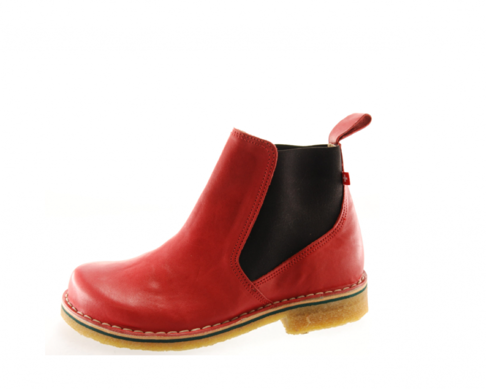 grunbein-red-jodpurs-chelseaboot