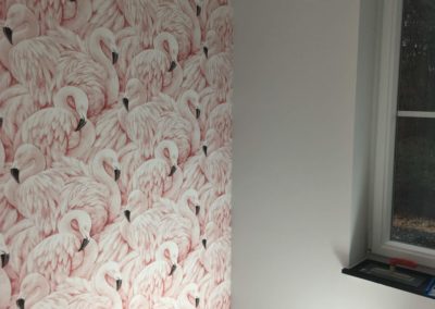 Kinderkamer meisje behangen met roze flamingo behang