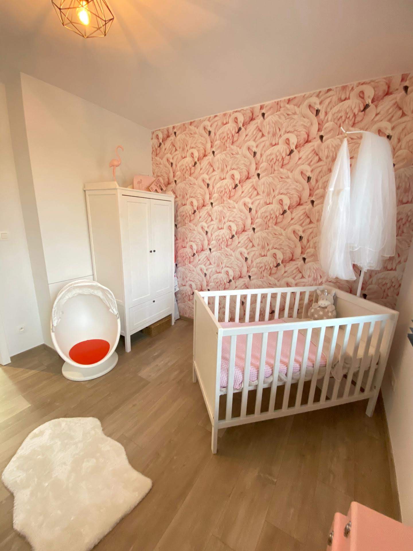 Behangwerken Kinderkamer Flamingo - Schilder- decoratiewerken Swinnen Interiors