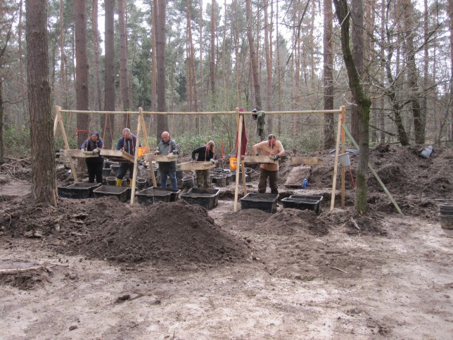 Die historischen Hintergründe der Grabungsarbeiten im Wald von Buschhoven