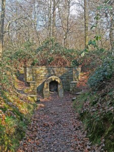 Der Römerkanalaufschluss in Buschhoven am Römerkanal-Wanderweg.