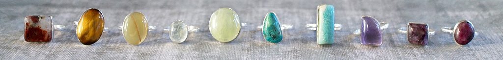 Cleanse/charge crystal stones in jewellery.