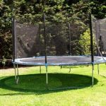 how to choose a trampoline