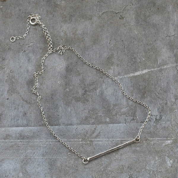 Halsband, Din käpp & stav – Syns på Haga