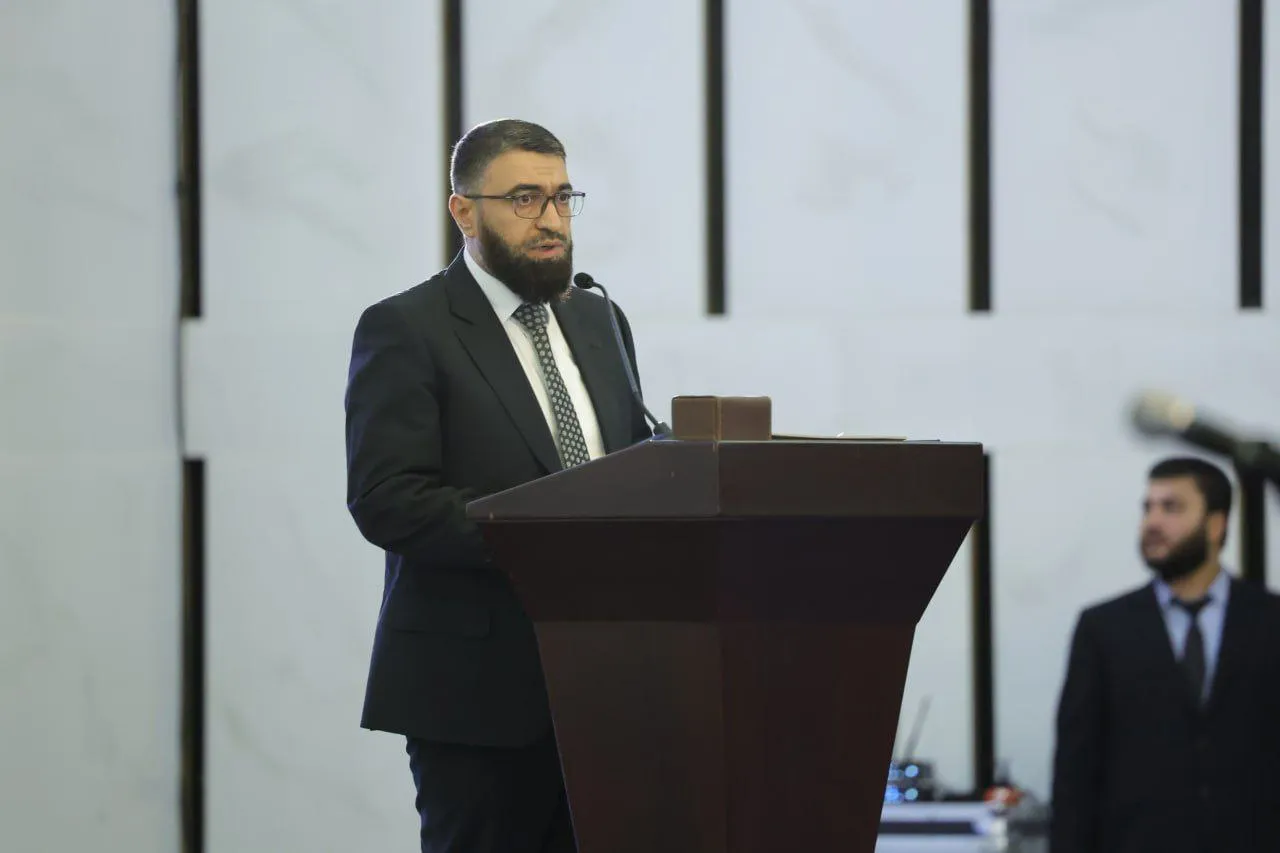 وزير العدل مظهر الويس: تعزيز الروح الوطنية ومواجهة العصبيات أولوية هذه المرحلة