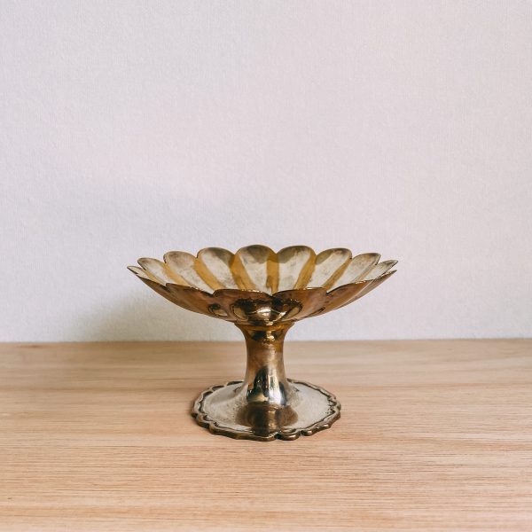 Brass jewelry stand