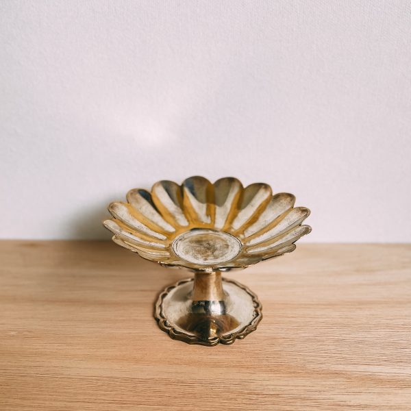 Brass jewelry stand