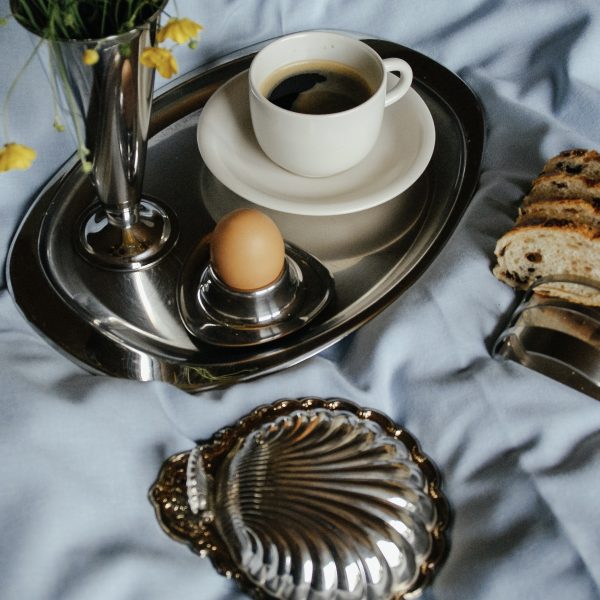 Breakfast in bed - Alessi plate Avio