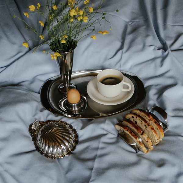 Breakfast in bed - Japandi coffee cup