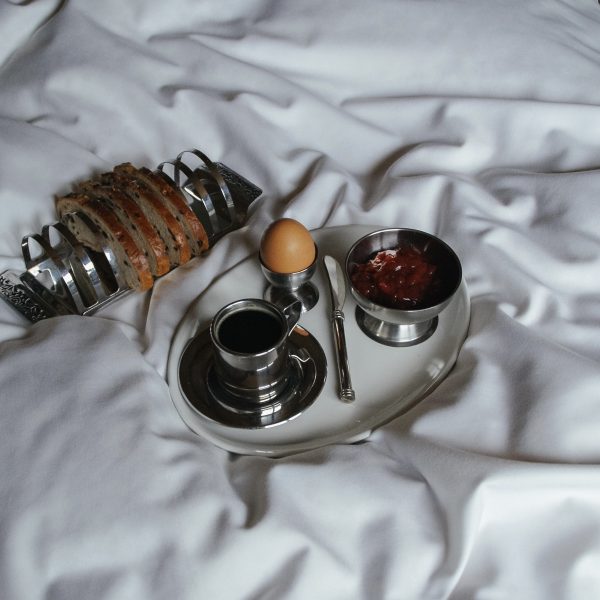 Breakfast in bed - English oval porcelain plate