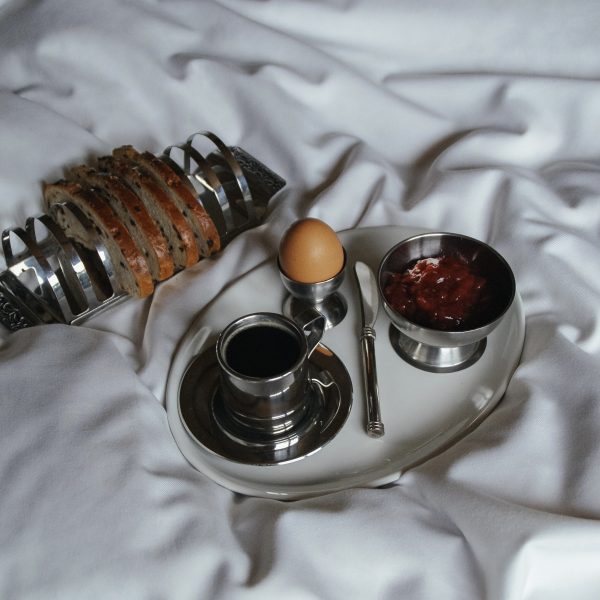 Breakfast in bed - Butter knife