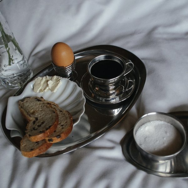 Breakfast in bed - Swirl egg holders