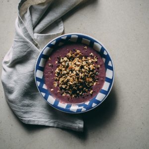 Breakfast in bed - Checkered breakfast bowl