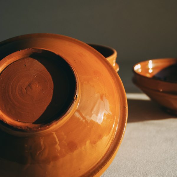 Earthenware breakfast bowls