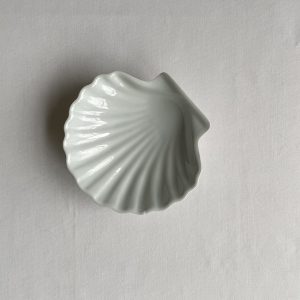 French sea shell dish