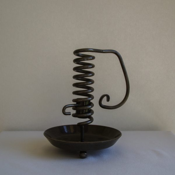 Rat tail iron candle holder