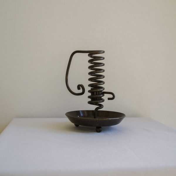 Rat tail iron candle holder