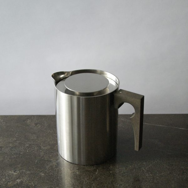 Arne Jacobsen tea pot 4