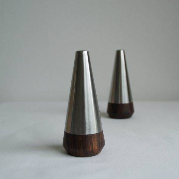 Mid century pepper & salt shaker 4