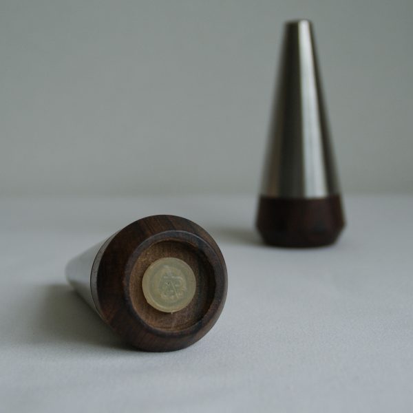 Mid century pepper & salt shaker