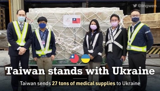 Another comparison on how #China and #Taiwan react to #Russia’s invasion in #Ukraine! Taiwan sends medical supplies, Chinese citizens joke about longing for young Ukrainian girls(so disgusting!)