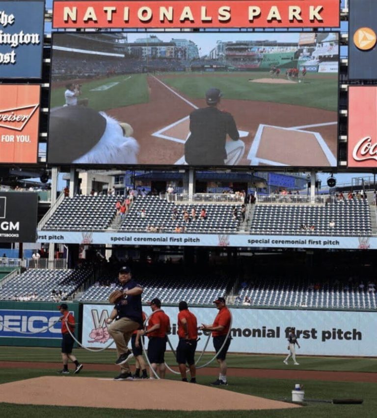 Taiwan envoy to U.S. throws 1st pitch at Nationals’ Taiwan Day! This is an original article from CNA FOCUS TAIWAN!