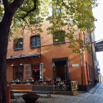 Under Kastanjen is situated on the island of Gamla Stan, the old town of Stockholm.