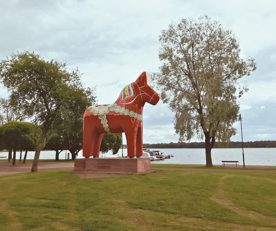 Dalahäst in Mora, Dalarna