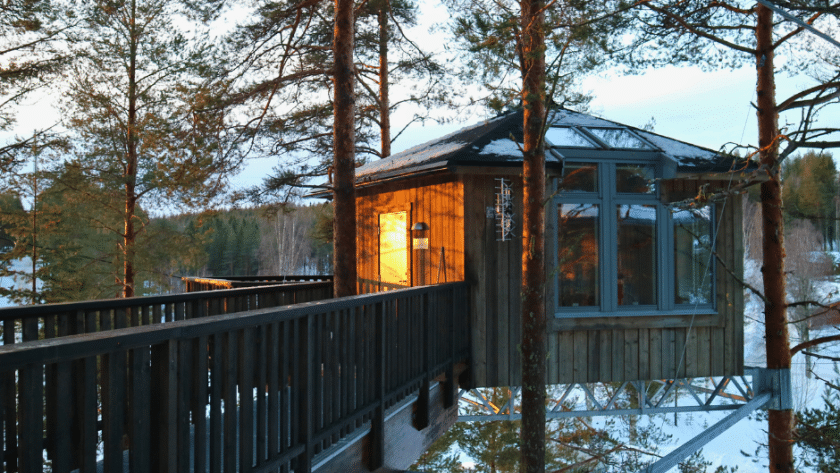 Gräno Beckasin in Västerbotten offers tree houses (Bird's Nests) and breathtaking surroundings.