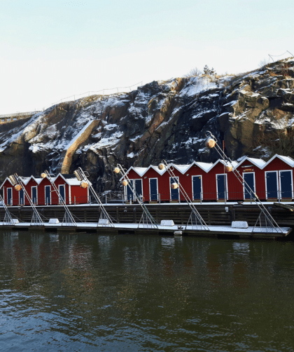 Lindholmen in winter (Gothenburg) with red boathouses.