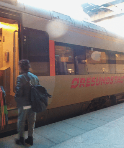 Öresundståg is the train driving between Copenhagen and Southern Sweden.