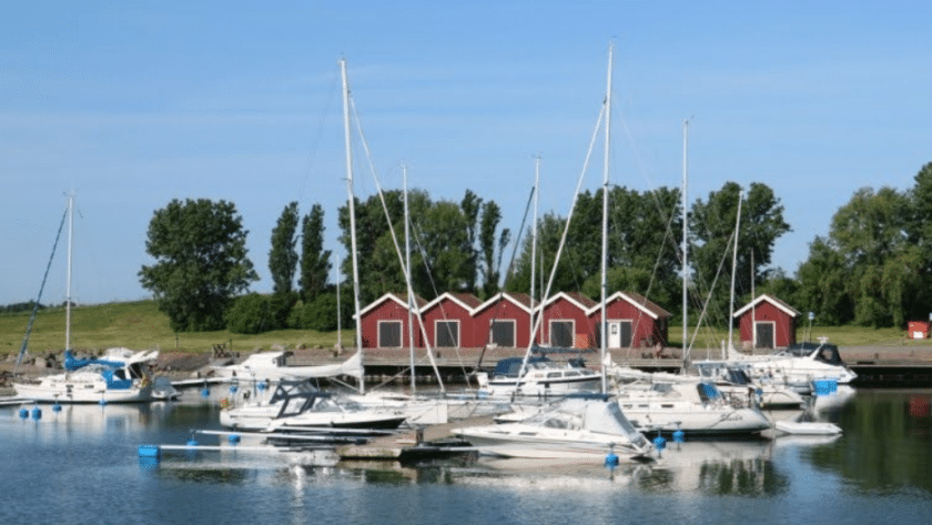 Island hopping on the West coast of Sweden