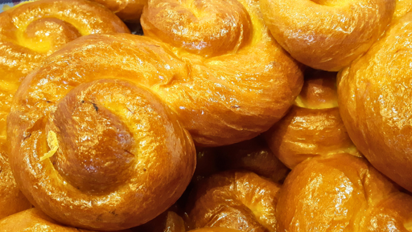 Sweet Swedish saffran bun, usually eaten around Saint Lucia.