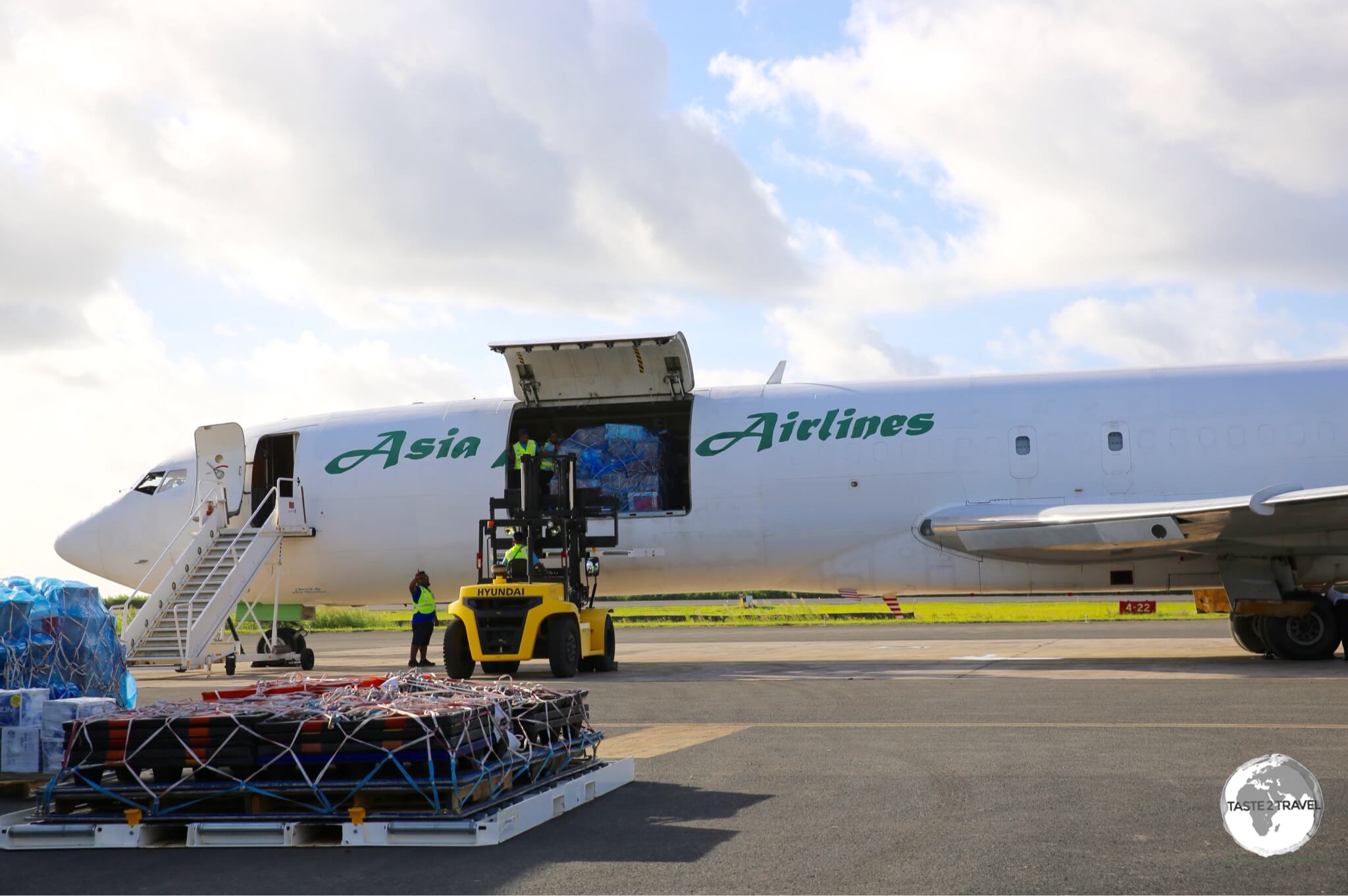 Asia Pacific Air Airlines, Chuuk Airport.