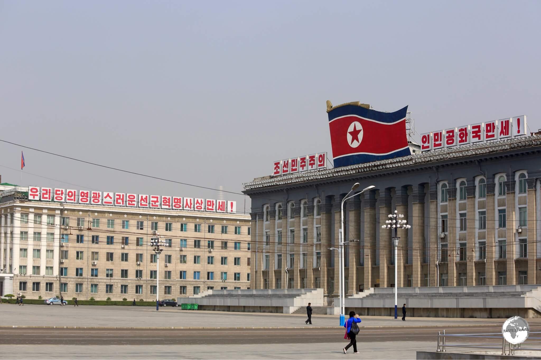 The impressive edifice of the State Central Historical museum overlooks Kim Il-sung square in Pyongyang. 