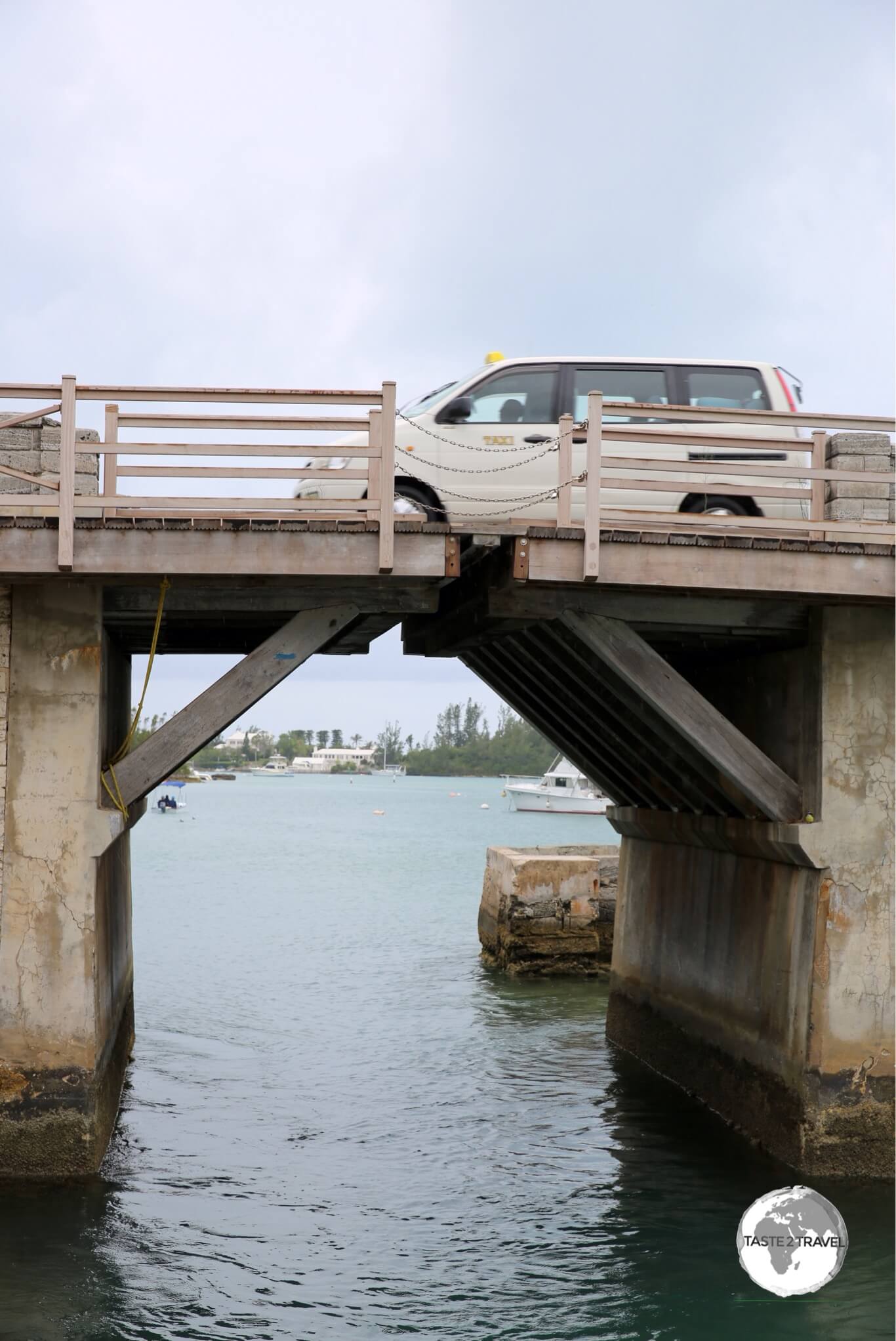 A taxi crossing Somerset Bridge.