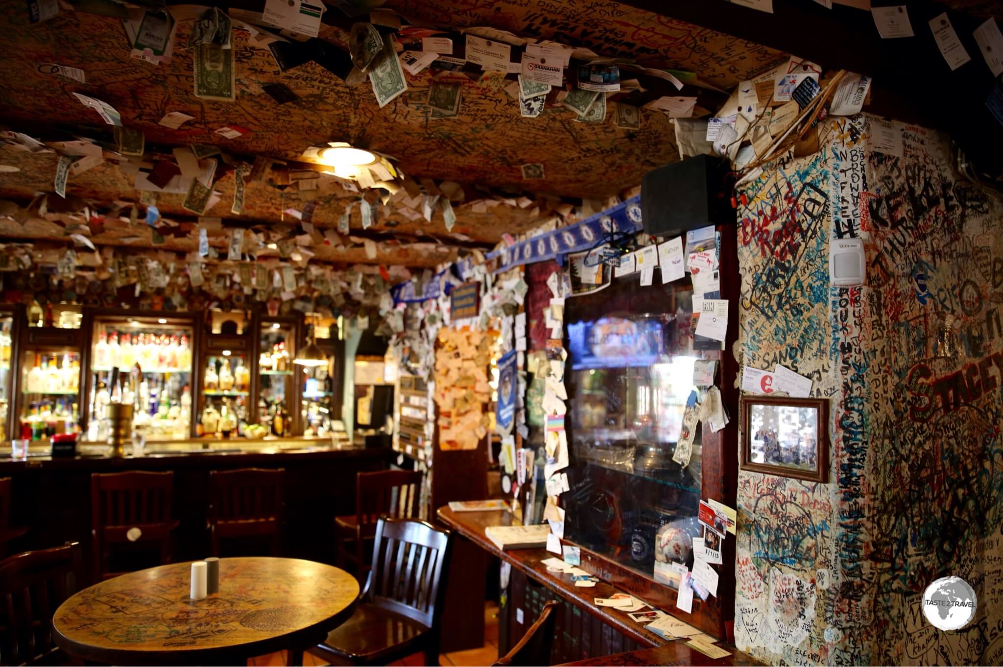 The most interesting bar on Bermuda has to be the Swizzle Inn, where the legendary national cocktail was created. 