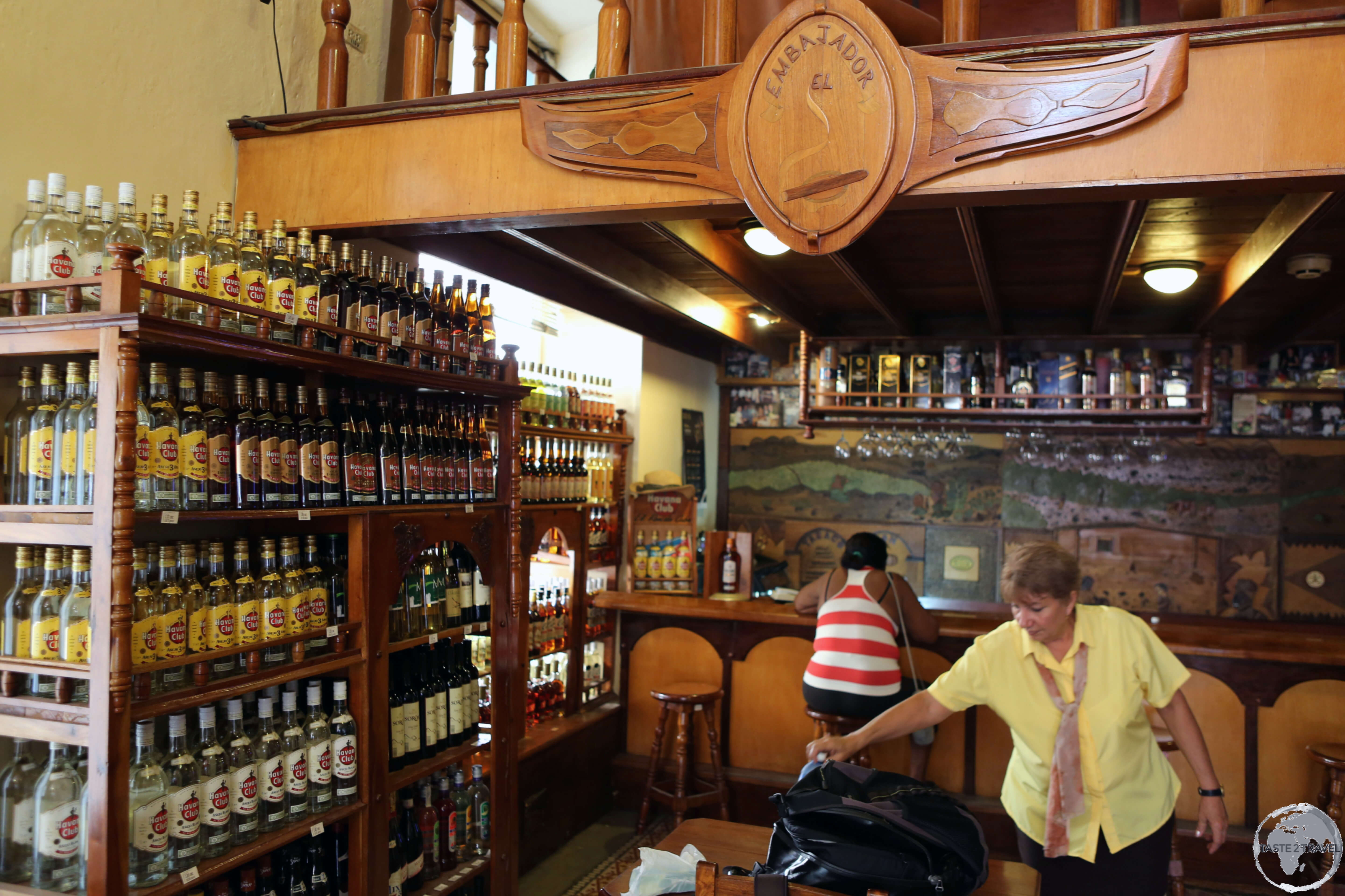 The best place to buy cigars and rum in Cienfuegos is the "Casa del Habano -<i>El Embajador</i>'".