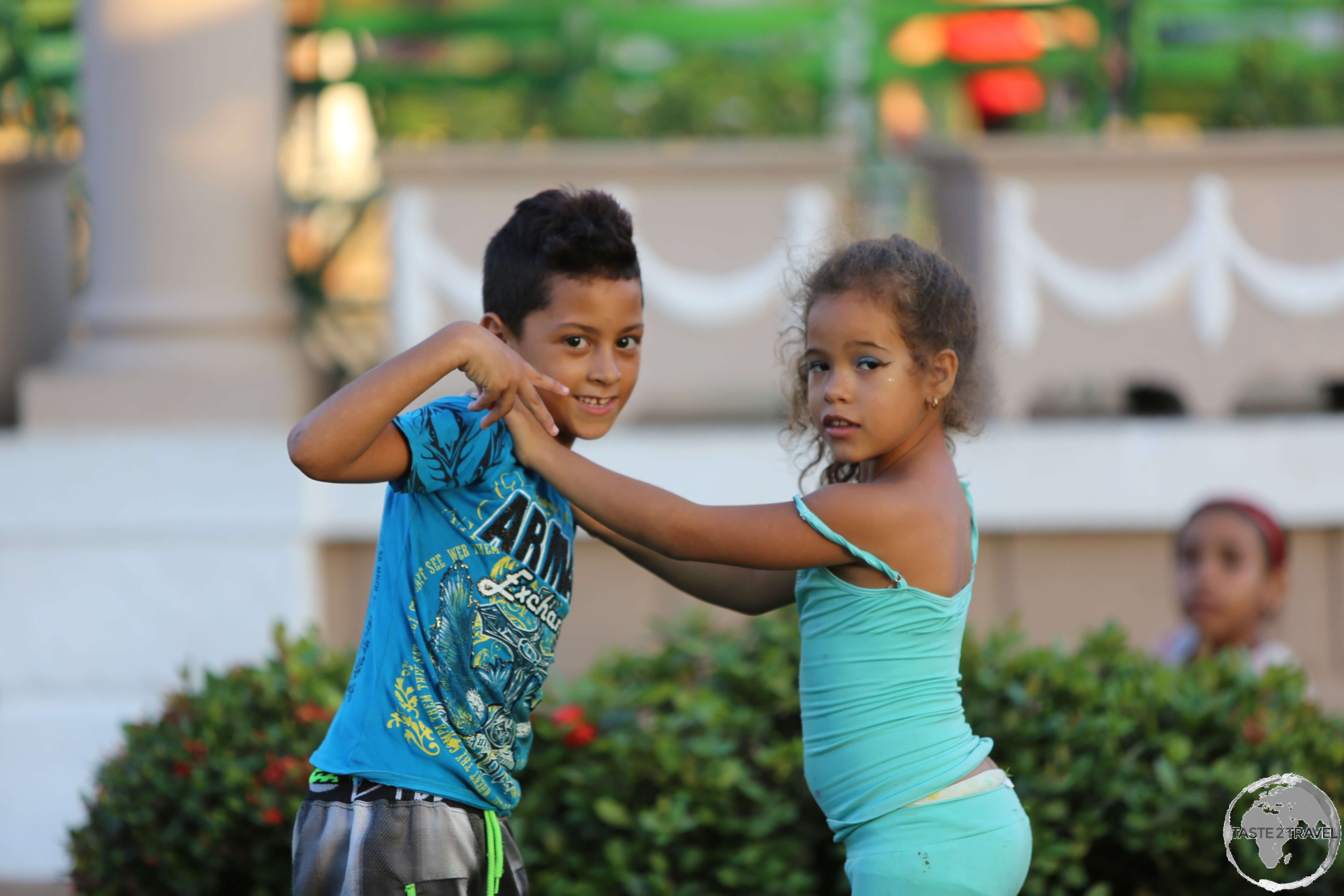 Children playing in <i>Plaza José Martí</i> in Cienfuegos.