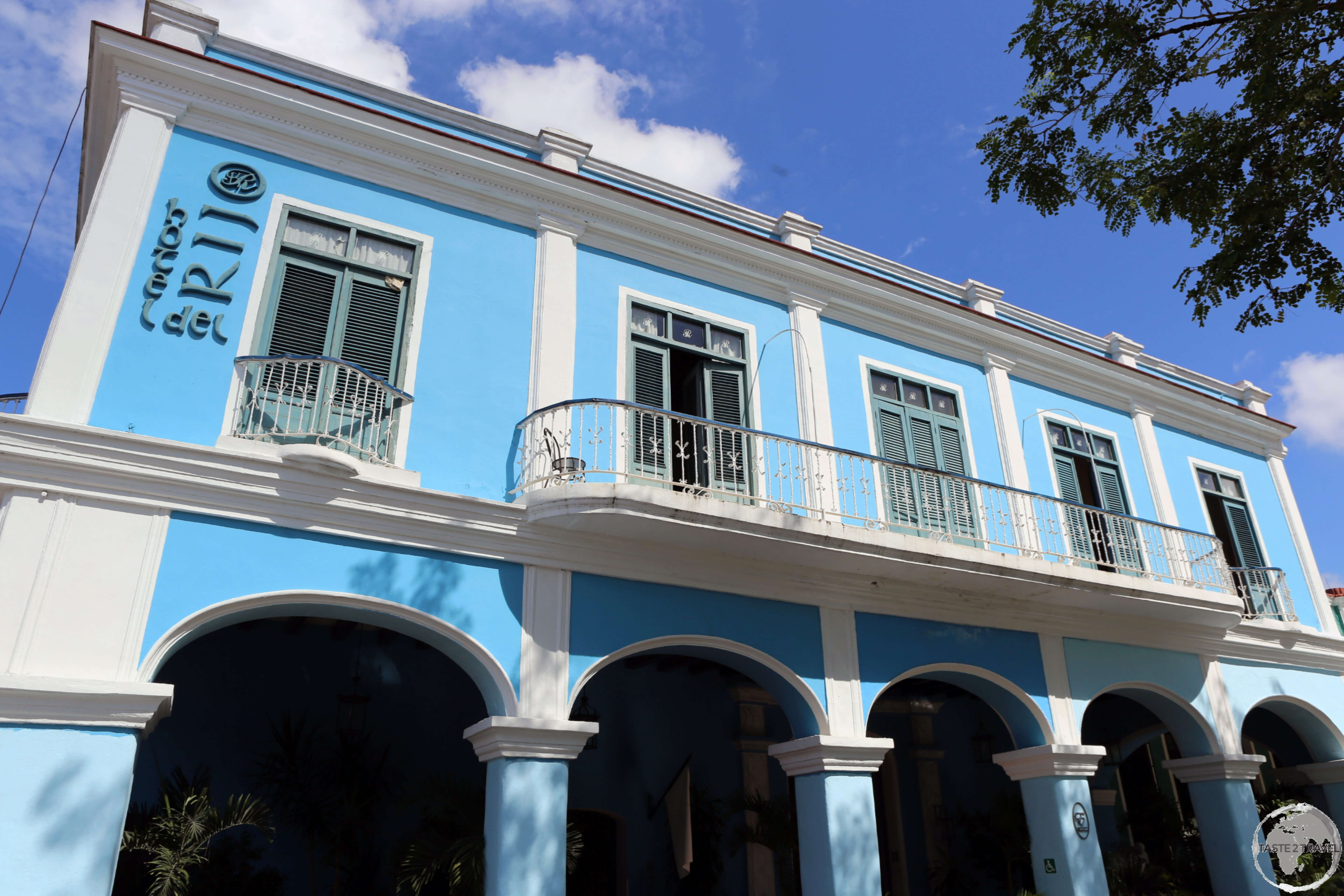 Exterior of the charming <i>Hotel del Rijo</i> in downtown Sancti Spiritus.