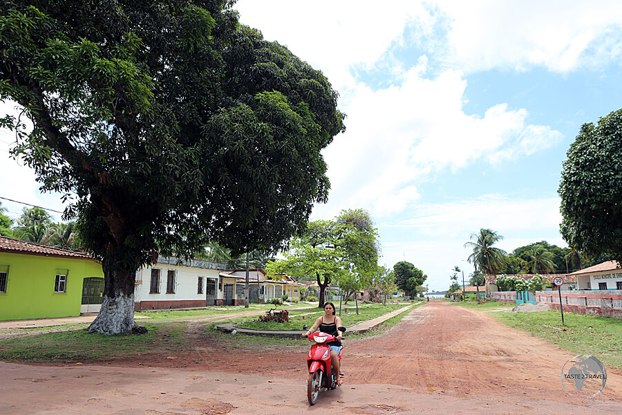 The streets of Soure are eerily quiet due to an absence of cars on Marajó Island.