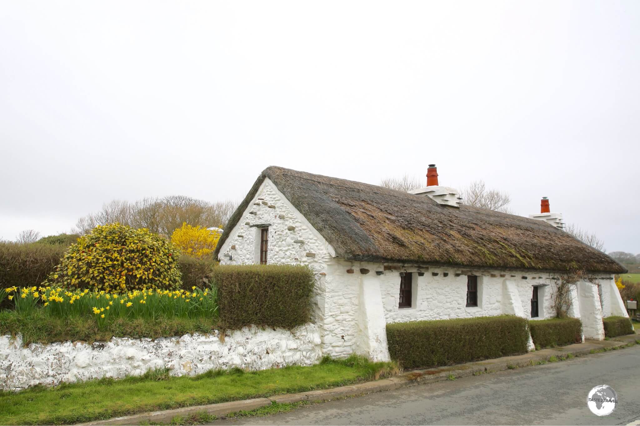 A typical thatched cottage on Cranstal Road, near the northern village of Bride.