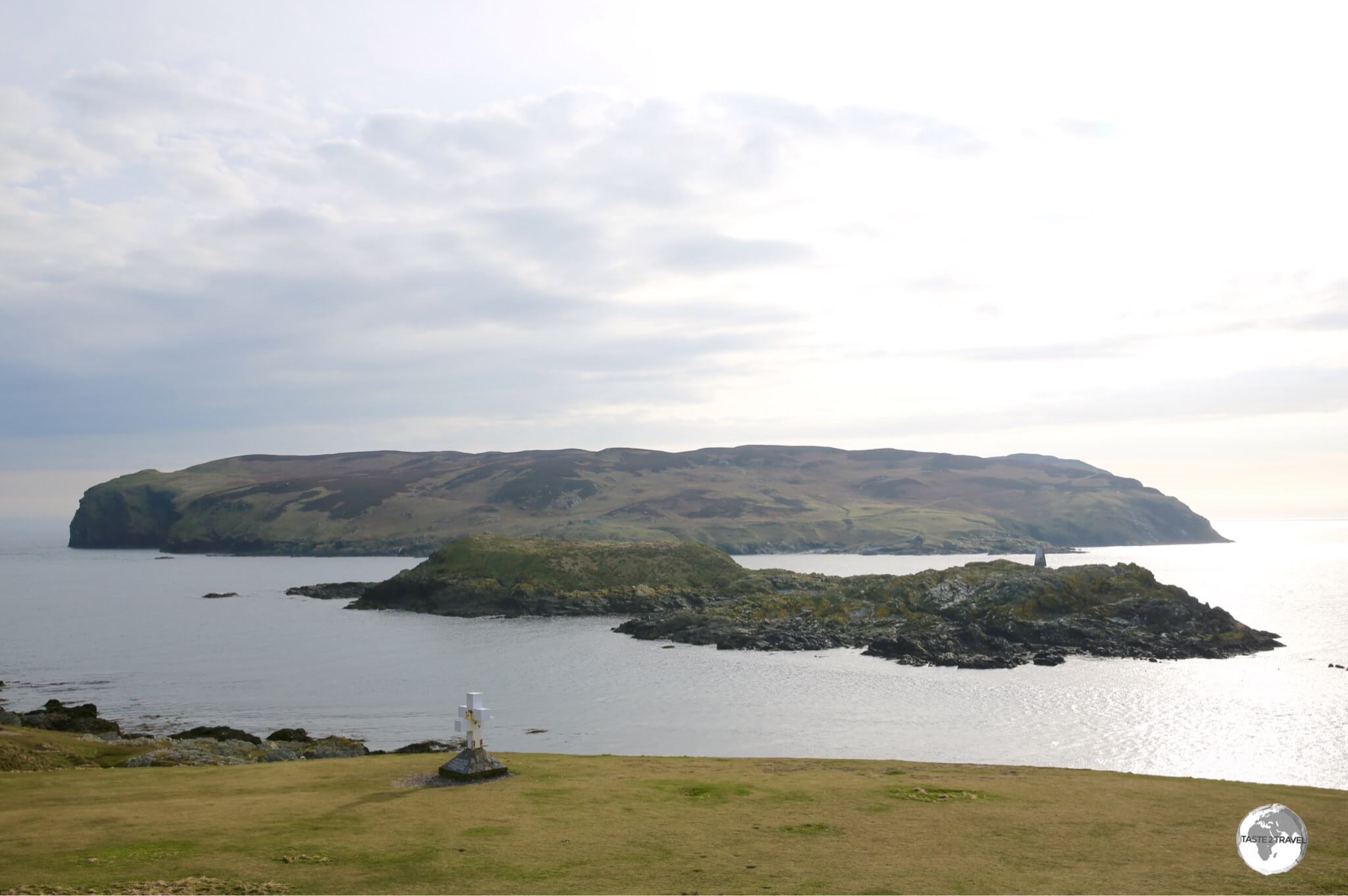 The 'Calf of Man' is separated from the mainland by Calf Sound and the small rocky islet of 'Kitterland'. 