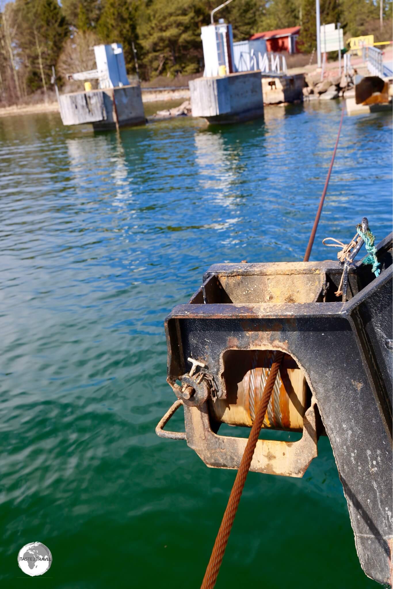 The Cable ferries run on a submerged cable, which is strung between islands.