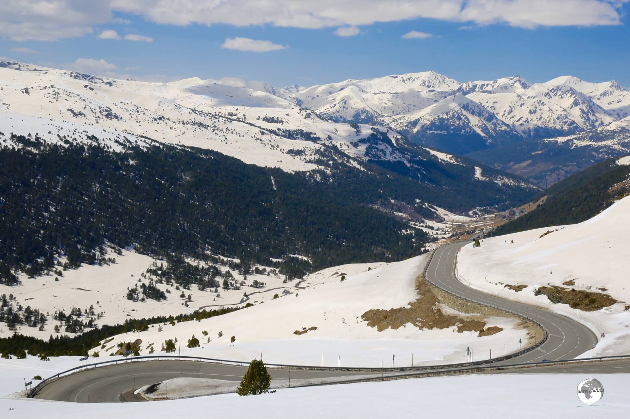 The only highway in Andorra cuts diagonally through the country from the Spanish to the French border.