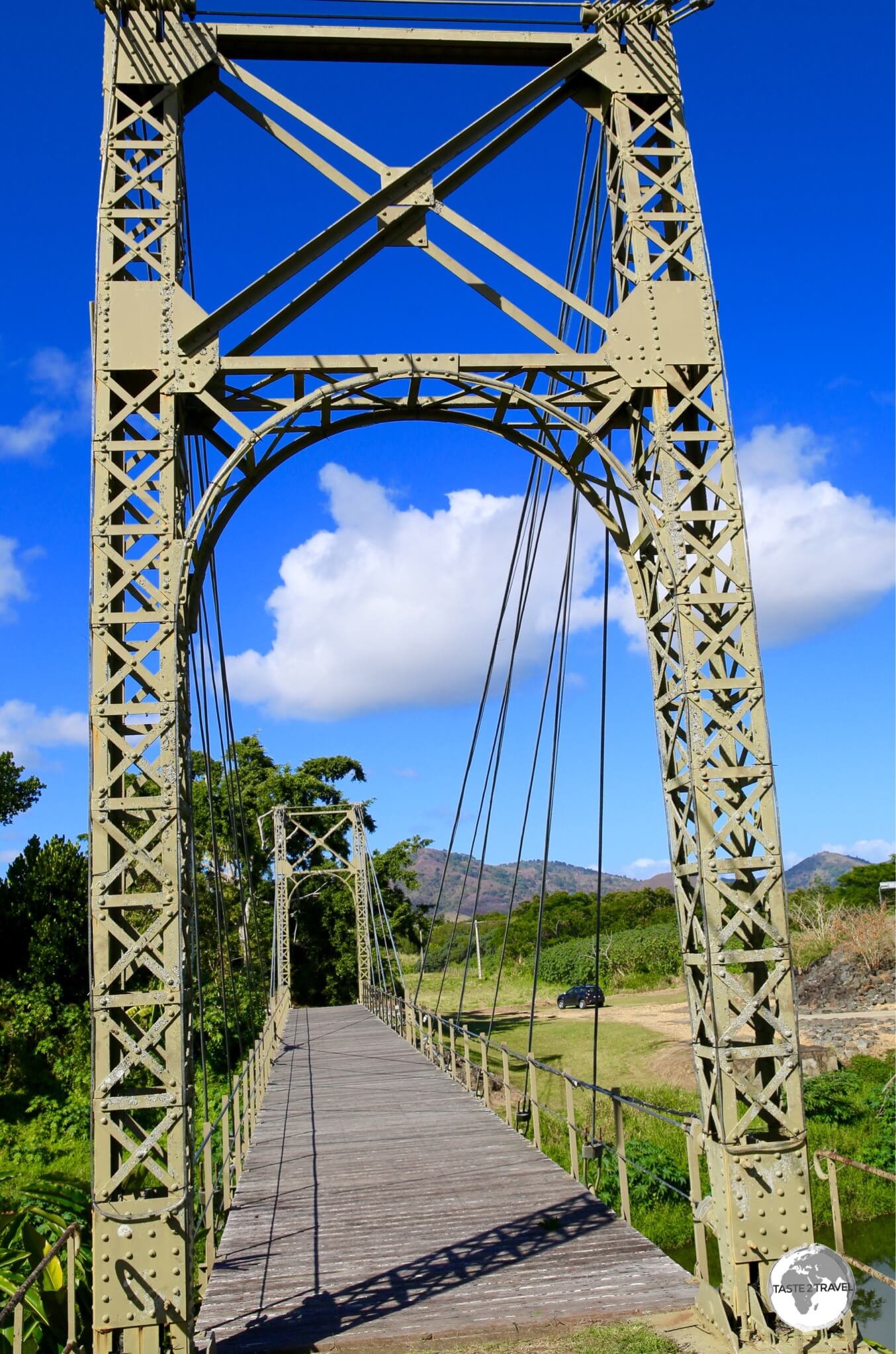 La Passerelle Marguerite in La Foa was designed and built in Paris by students of Gustav Eiffel.